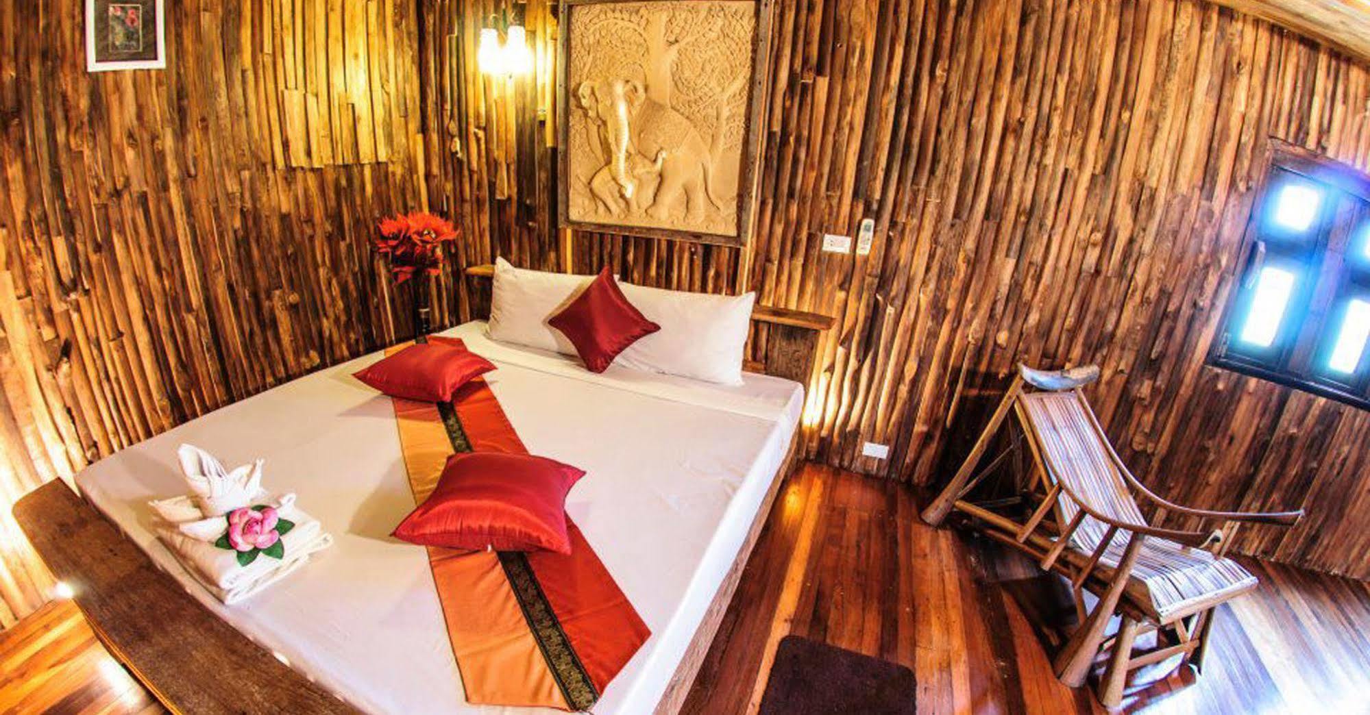 Chart Trip Resort Nakhonratchasima Екстериор снимка