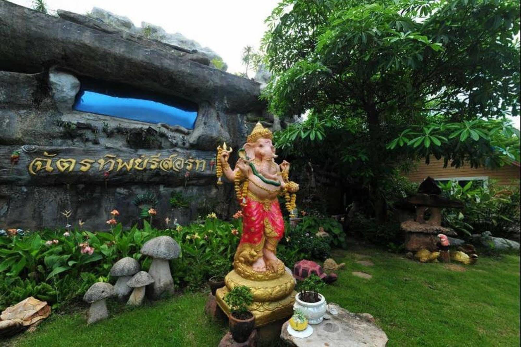 Chart Trip Resort Nakhonratchasima Екстериор снимка